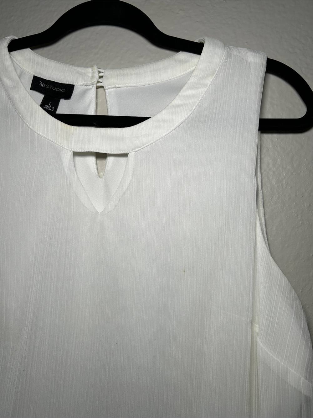 AB Studio White Crochet-Hem Sleeveless Camisole - Picture 5 of 7